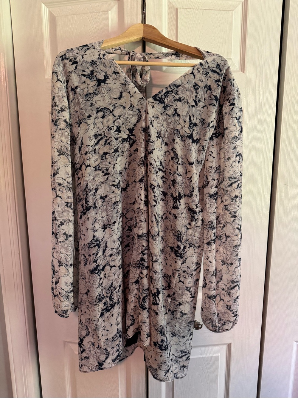 BCBG Floral V-Neck Long Sleeve Midi Dress in White and Black